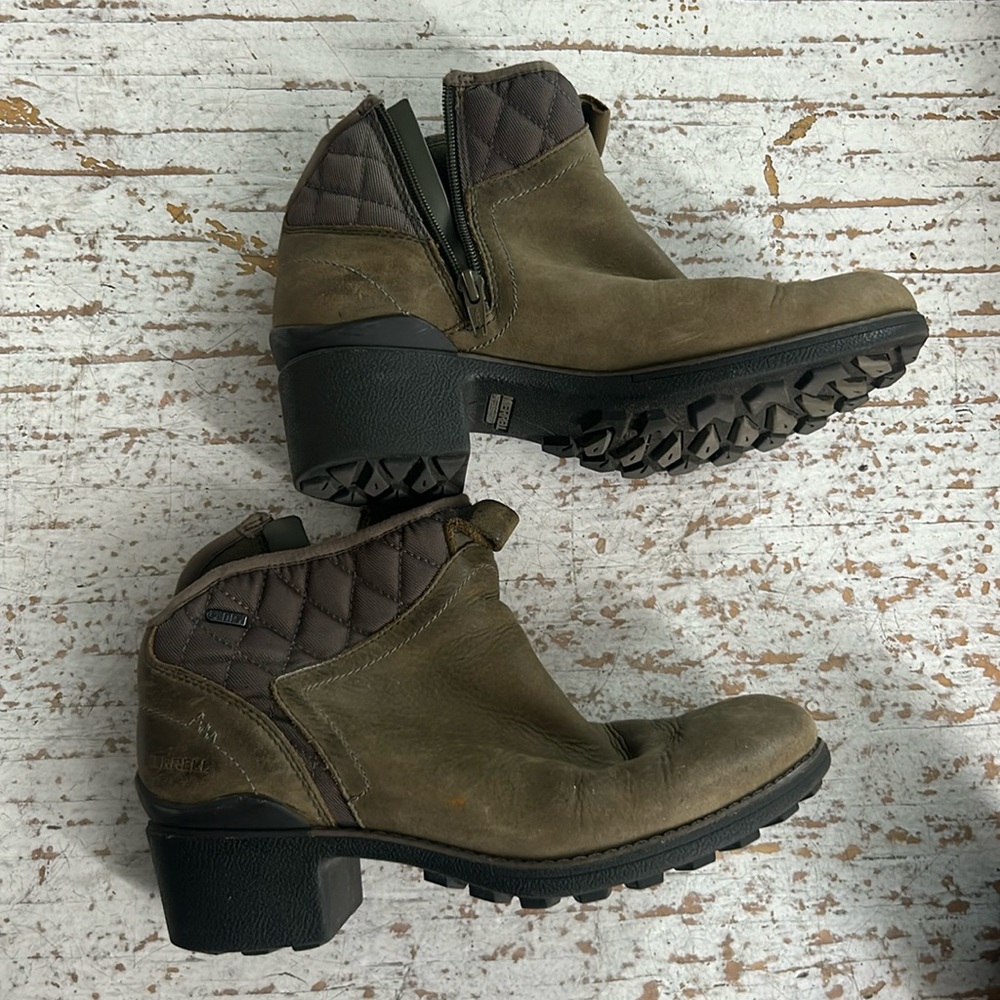 Merrell Size 9 boot